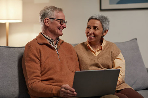 Computer couple web